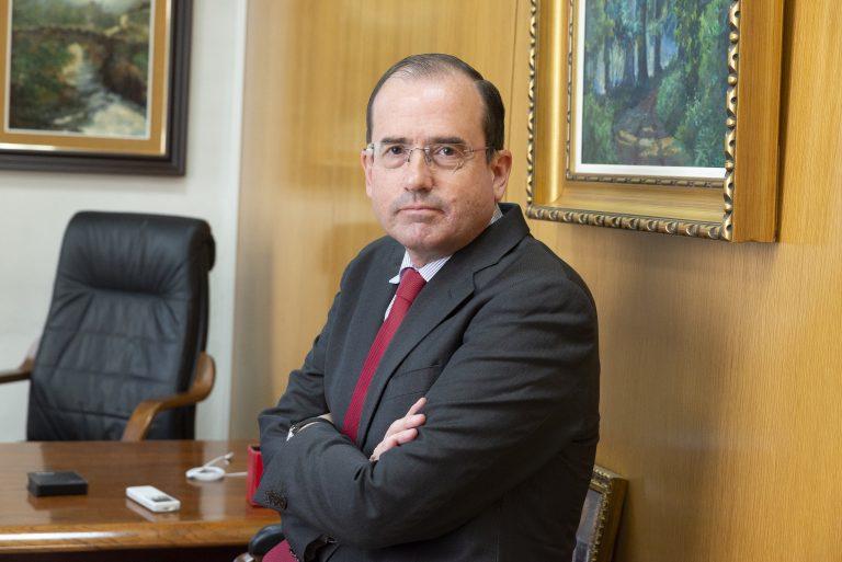 Alfonso Aguiló reelegido presidente de CECE